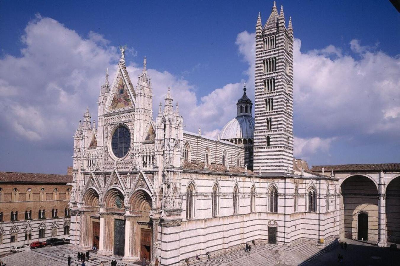 Loft Vicolo Di Vallepiatta 2 Min Piazza Del Campo Con Parcheggio Siena Exteriör bild